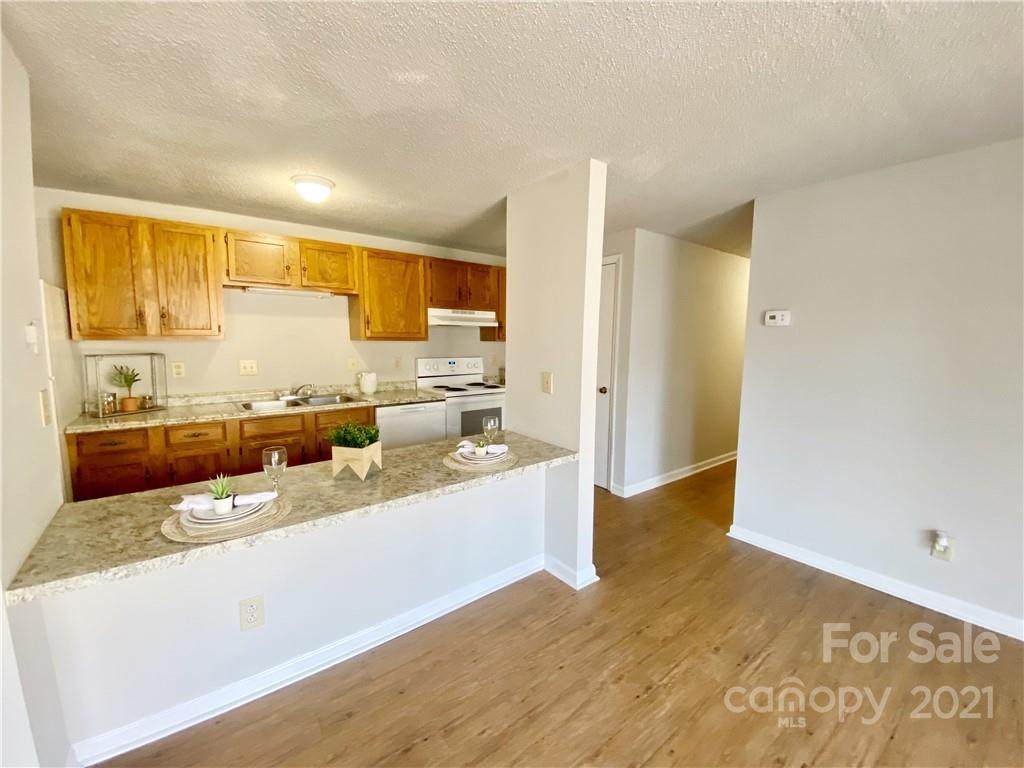 9501 Shannon Green Drive - Photo 1
