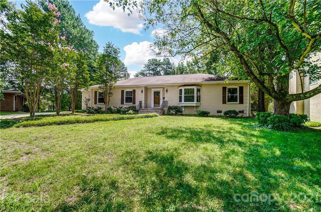 2522 Tower Court - Photo 1