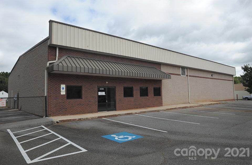 2218 Statesville Avenue - Photo 1