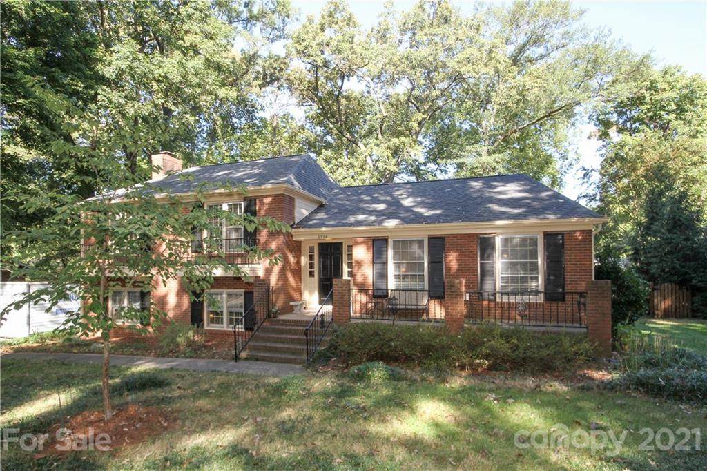 6924 Queensberry Drive - Photo 1