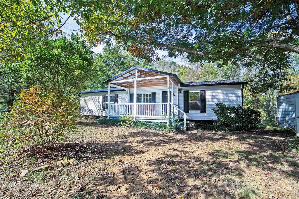 16 Redmond Drive - Photo 1
