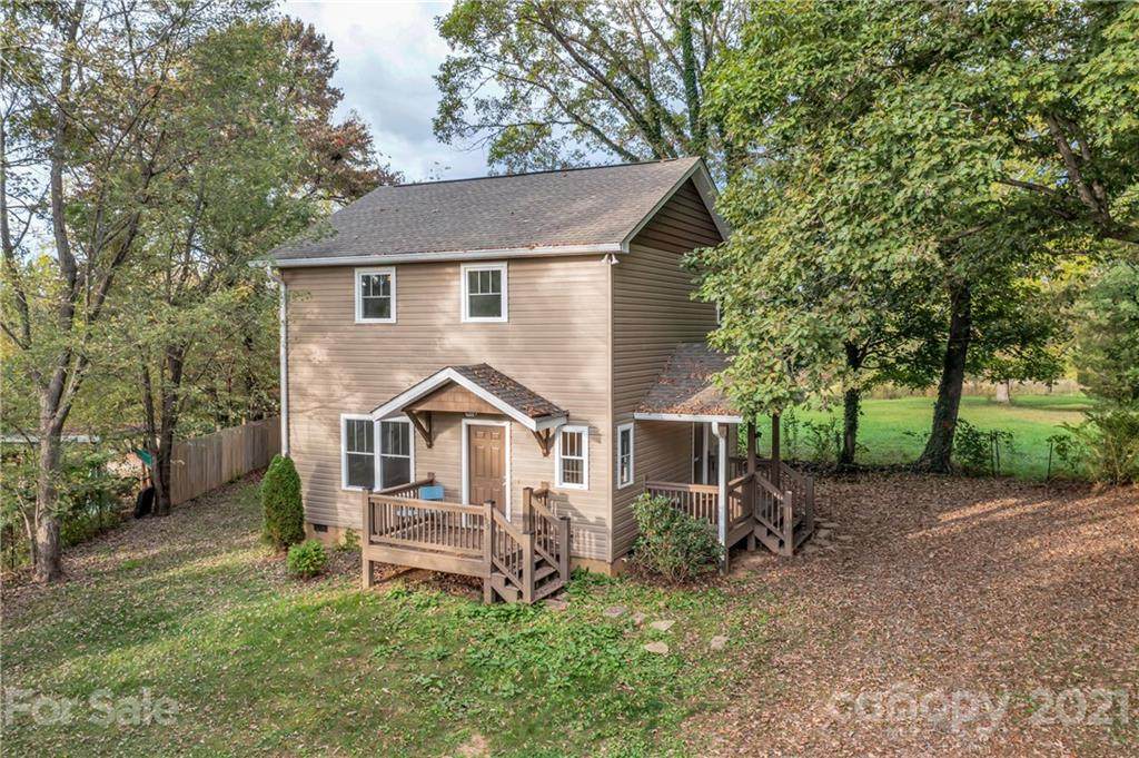 399 Deaverview Road - Photo 1