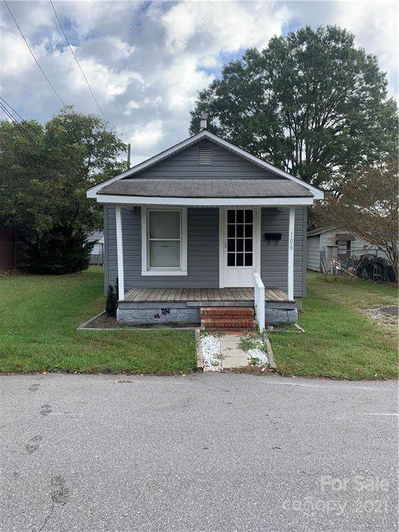 106 Black Avenue - Photo 1