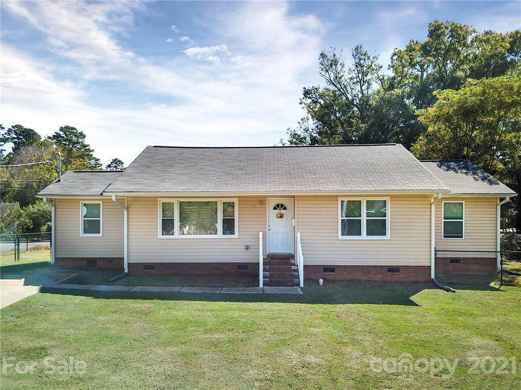 772 Confederate Avenue - Photo 1