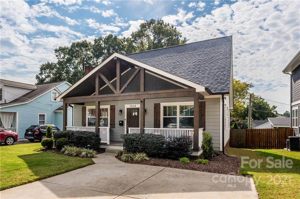 1504 Belvedere Avenue - Photo 1