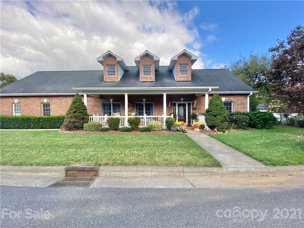 504 Clingman Court - Photo 1