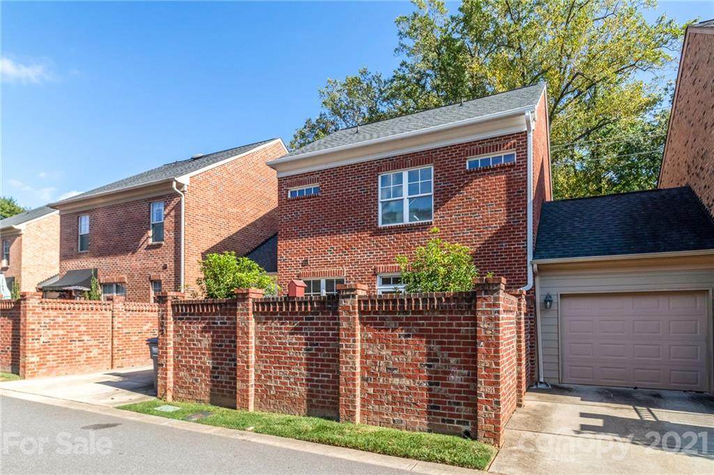 592 Main Street - Photo 1