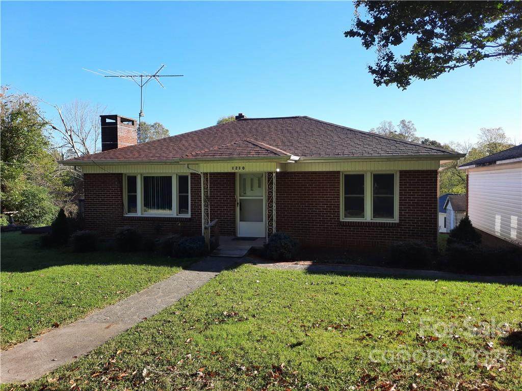 1210 Grandview Place - Photo 1