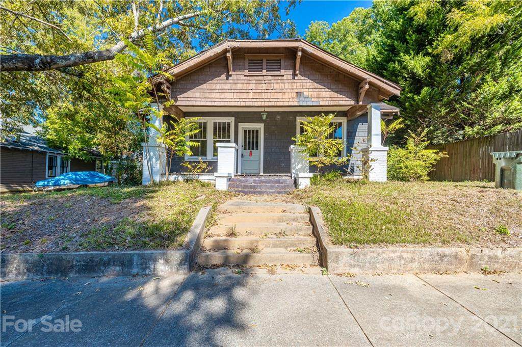 504 Windsor Street - Photo 1