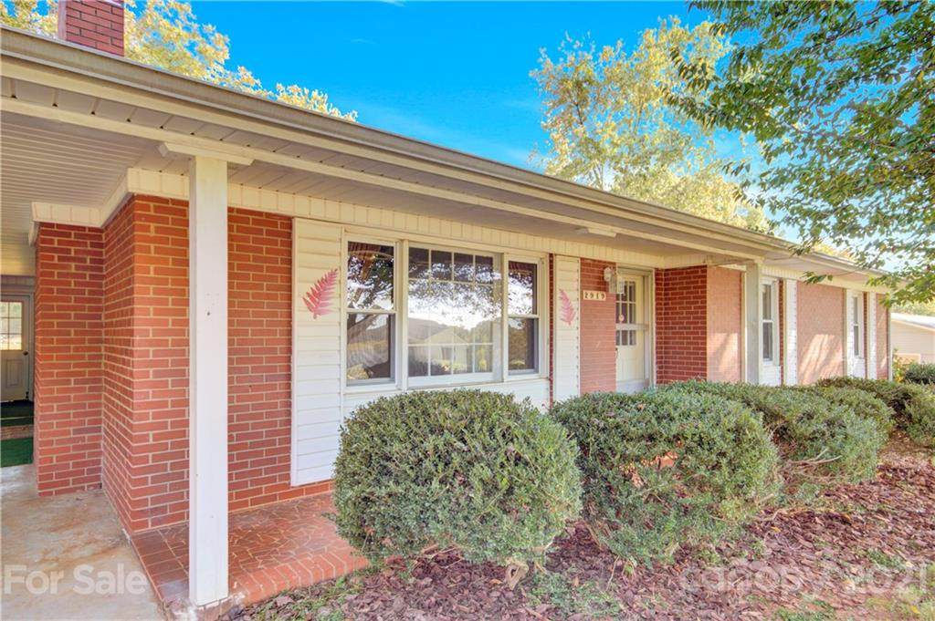 2919 Eastway Drive - Photo 1