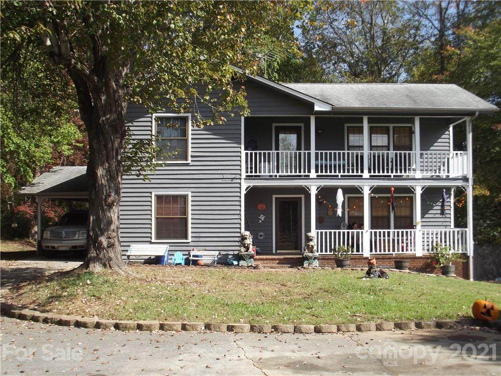 1652 Mountain Shadows Drive - Photo 1