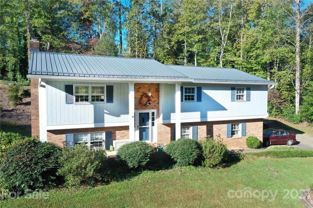 6095 Northlake Drive - Photo 1
