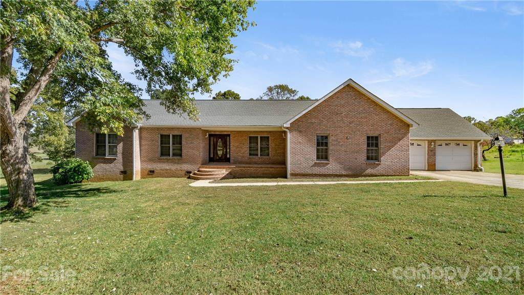 1221 Edgefield Road - Photo 1