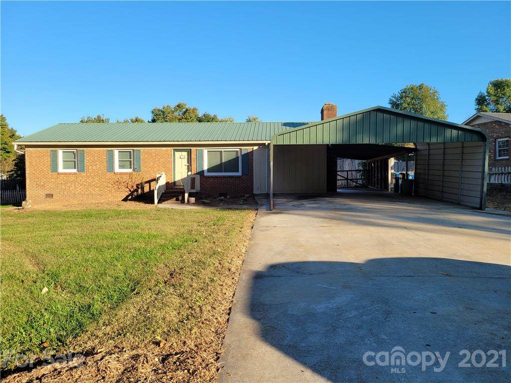 125 Center Circle - Photo 1