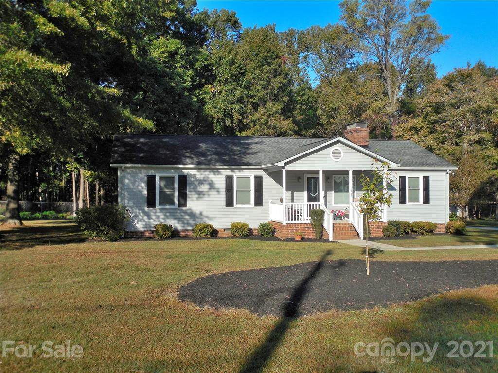 705 Washington Lane - Photo 1
