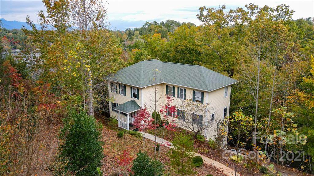 1605 Lillians Point Court - Photo 1