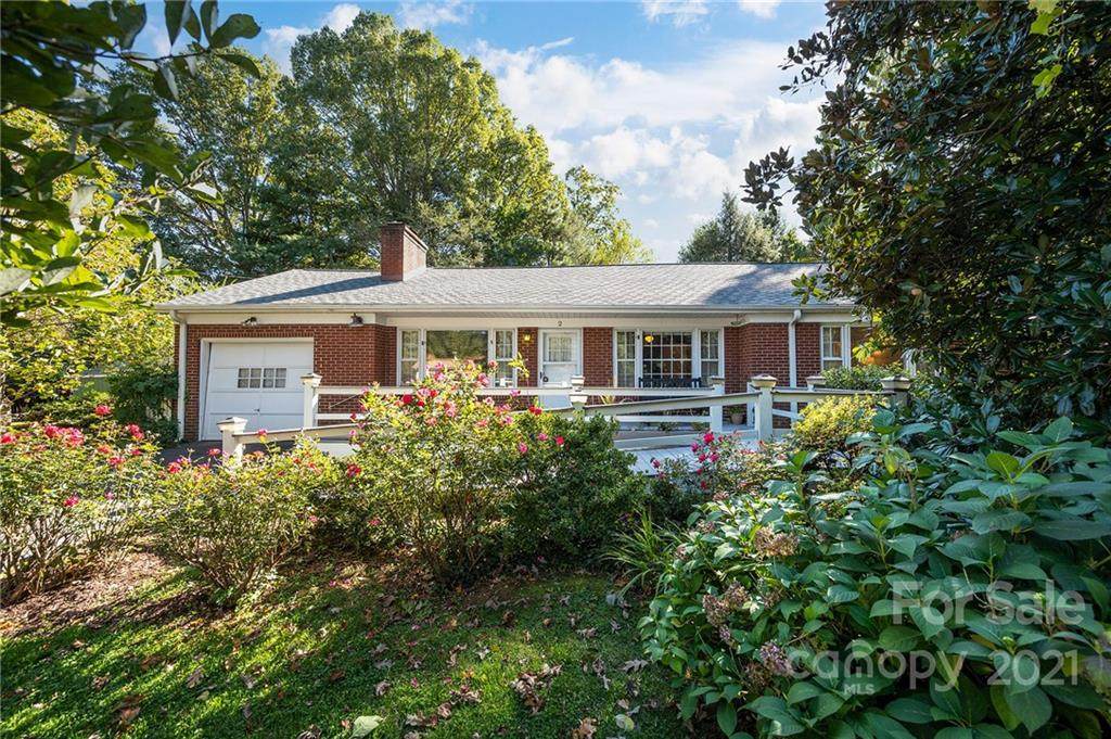 2 Oak Ridge Road - Photo 1