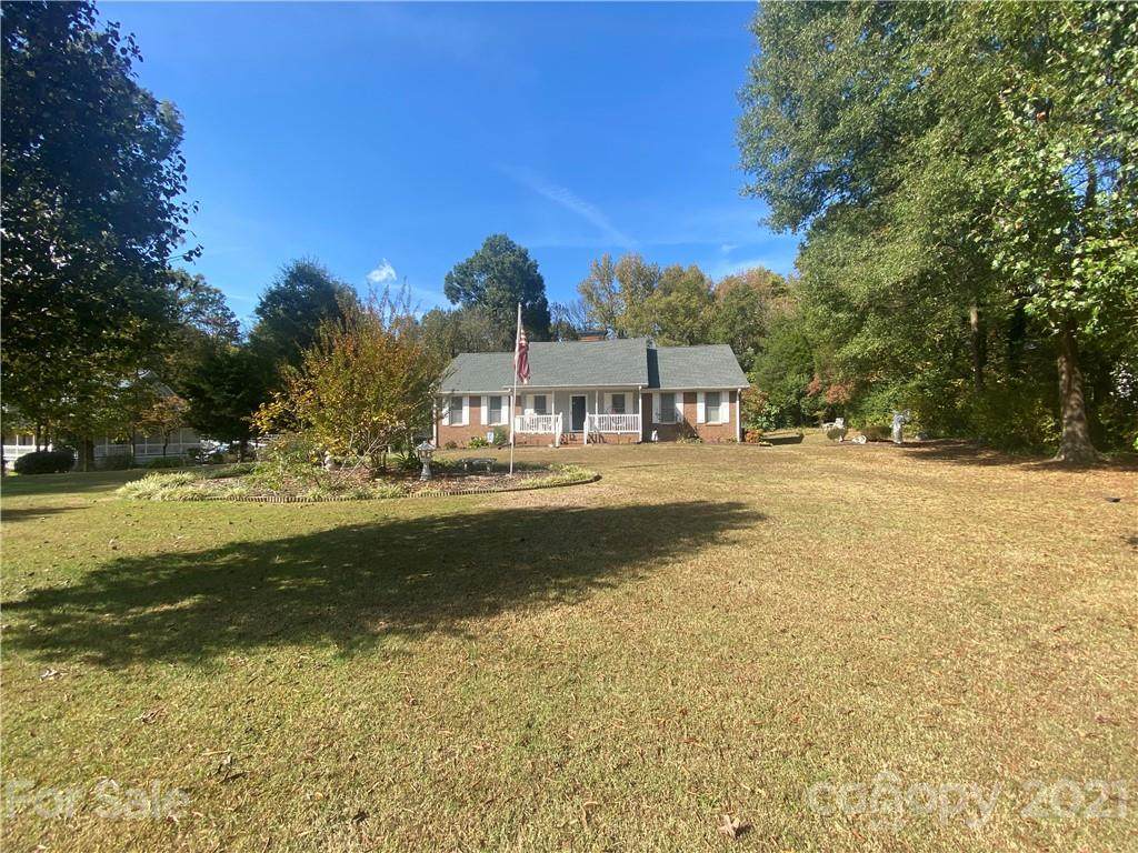1525 Marlwood Circle - Photo 1