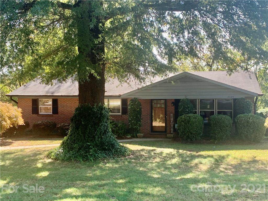 3324 Eastwood Avenue - Photo 1