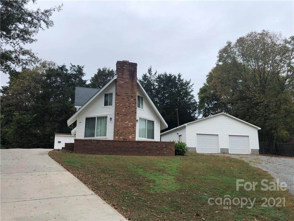1024 Seneca Road - Photo 1
