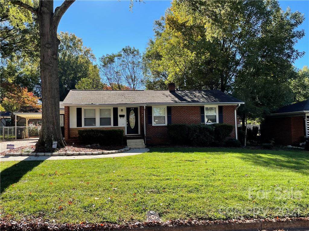 203 Hillside Avenue - Photo 1