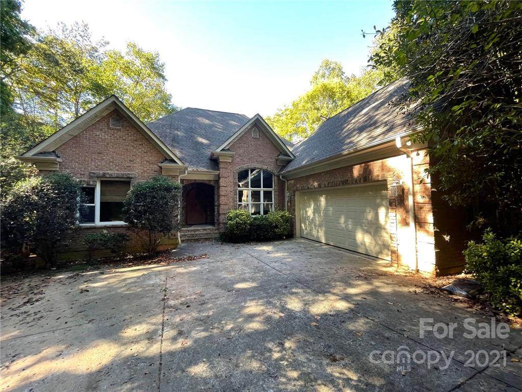 209 Pinnacle Shores Drive - Photo 1