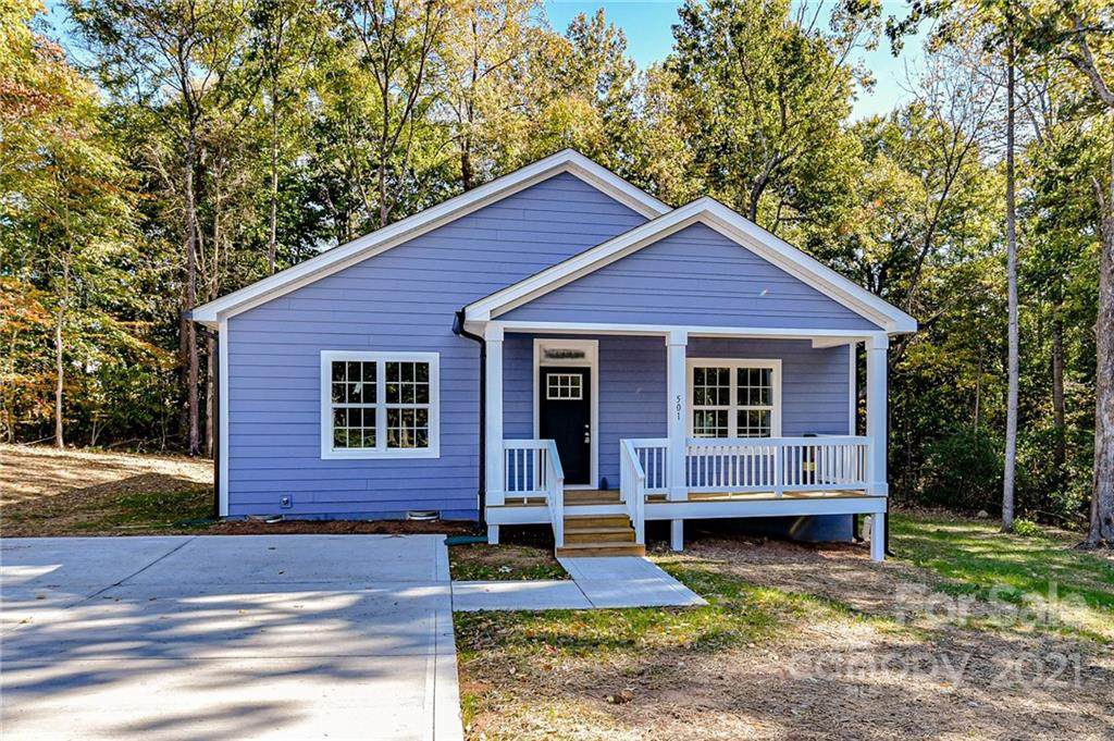 501 Sandy Avenue - Photo 1
