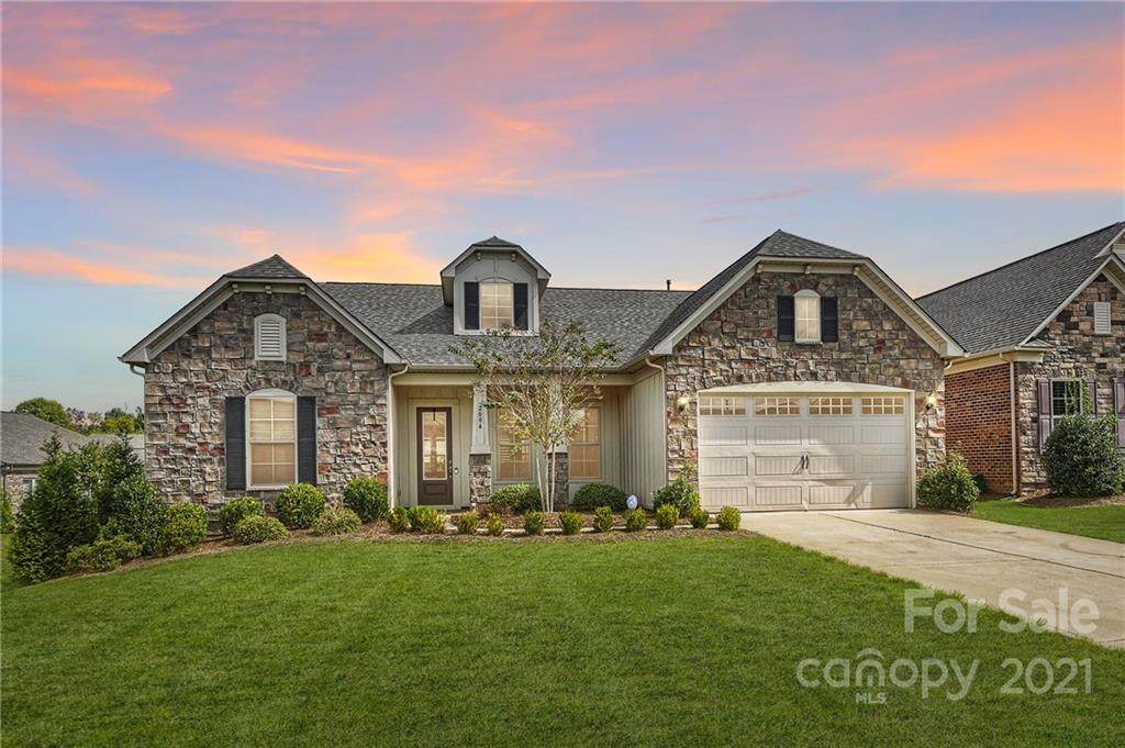 2004 Rocky Hollow Drive - Photo 1