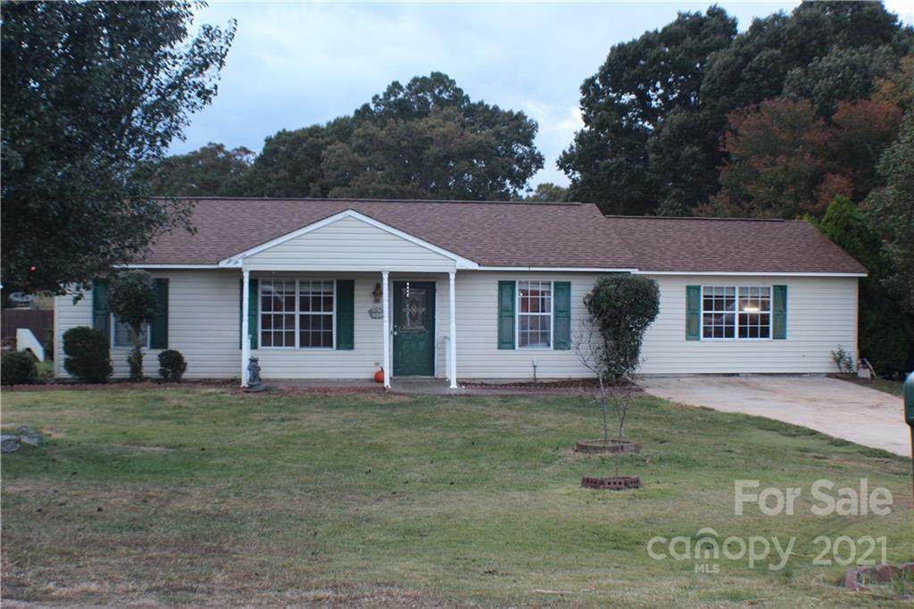 150 Single Oak Drive - Photo 1