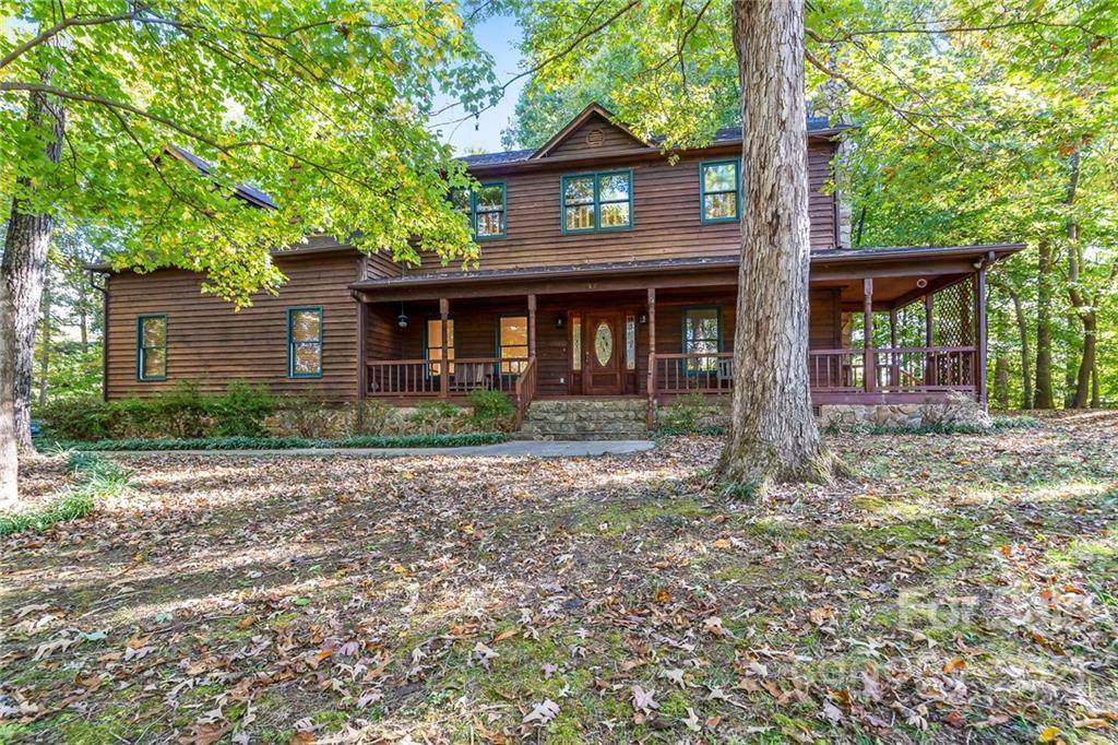 182 Caroline Court - Photo 1