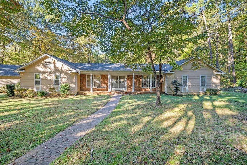 903 Bradford Place - Photo 1