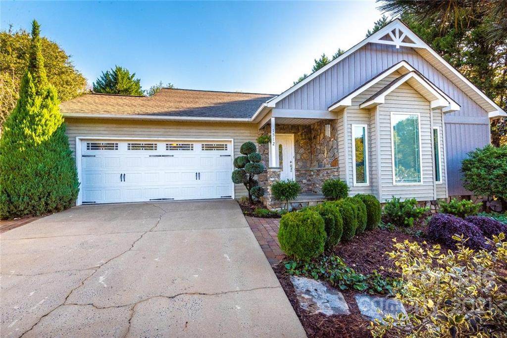 1512 Running Deer Drive - Photo 1