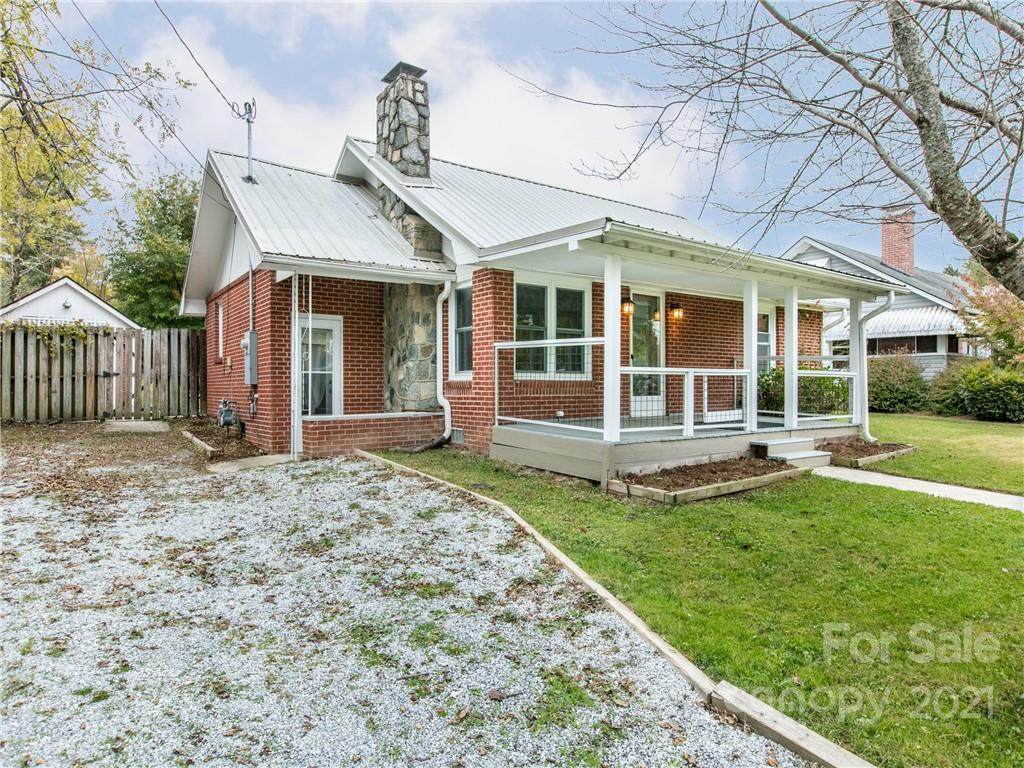 75 Green Acres Avenue - Photo 1
