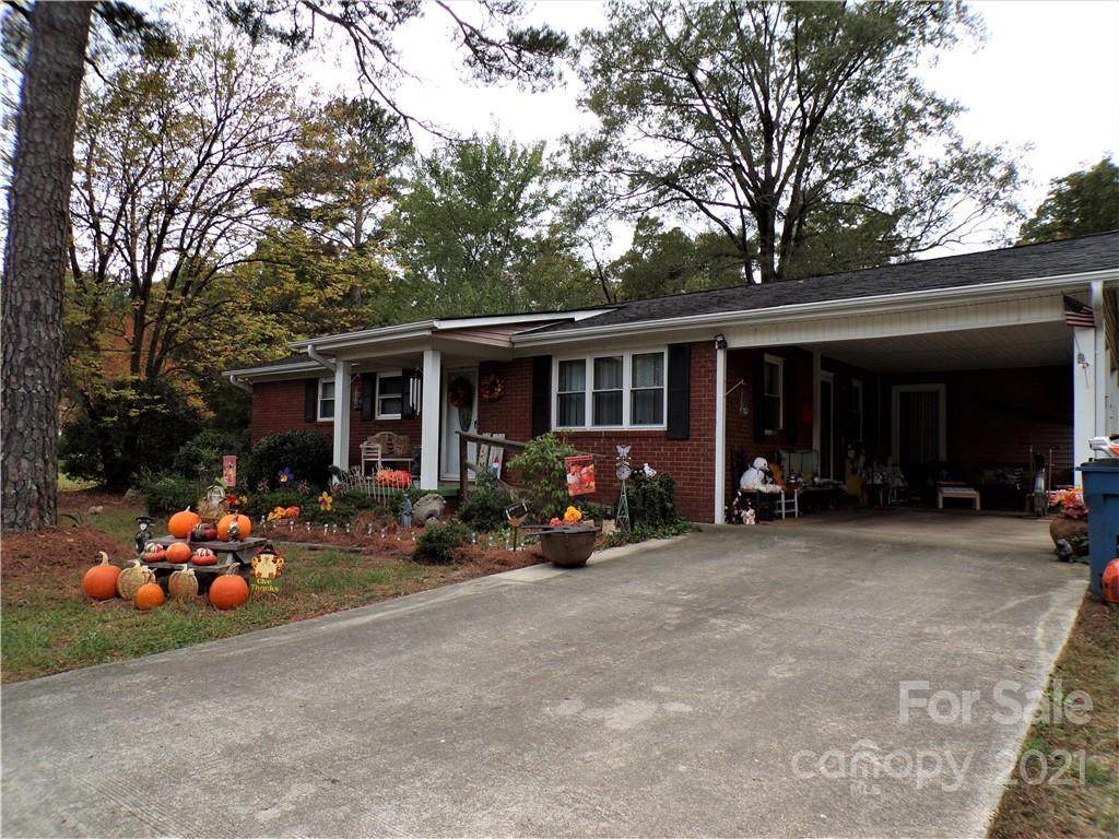 302 Blackwell Street - Photo 1