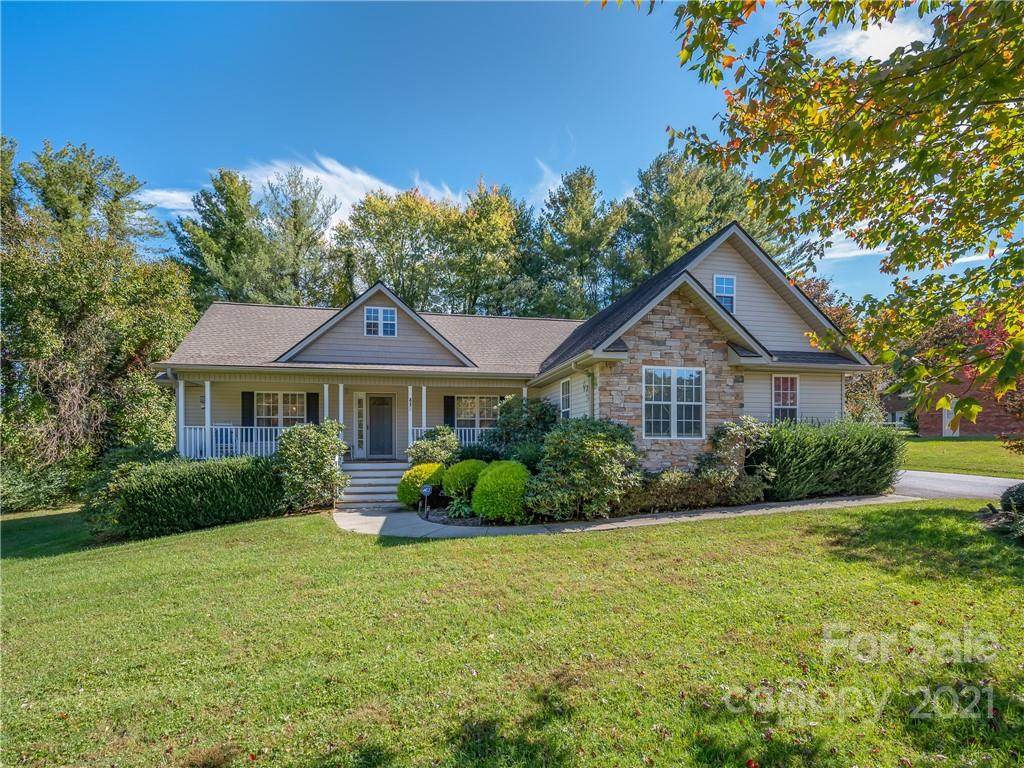 413 Wayside Lane - Photo 1