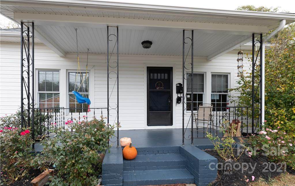 415 Chestnut Street - Photo 1