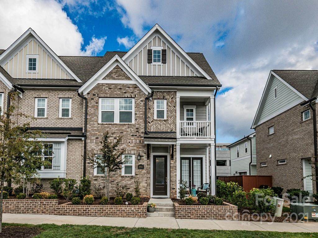 8942 Matthews Farm Lane - Photo 1