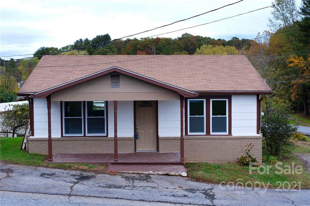 110 Oakhurst Street - Photo 1