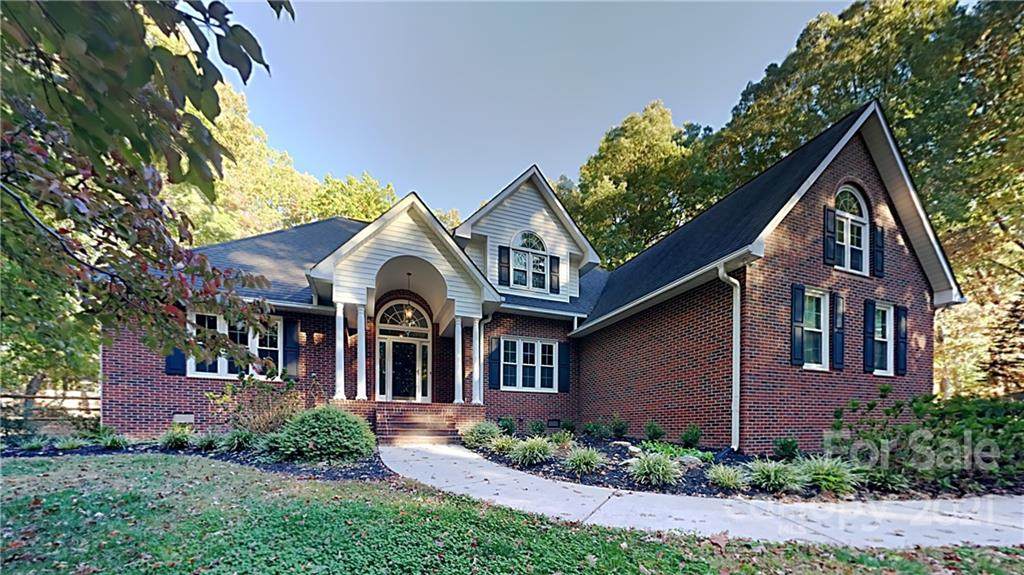 1117 Bentwood Lane - Photo 1