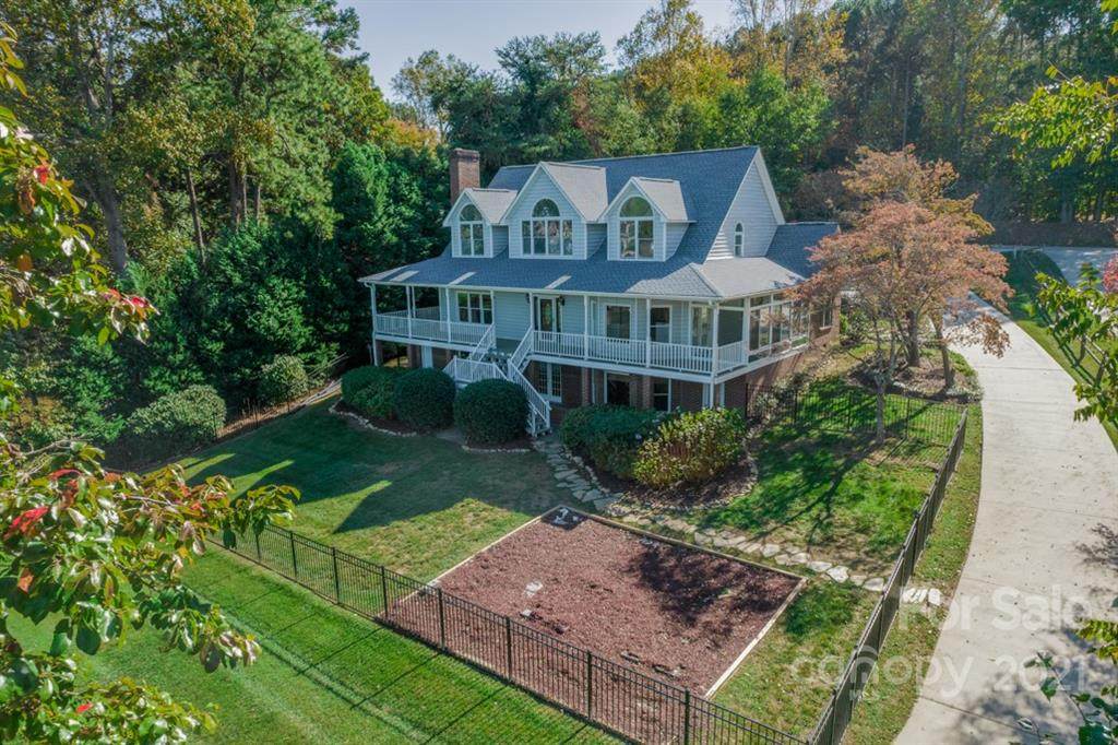 7812 Bankhead Road - Photo 1