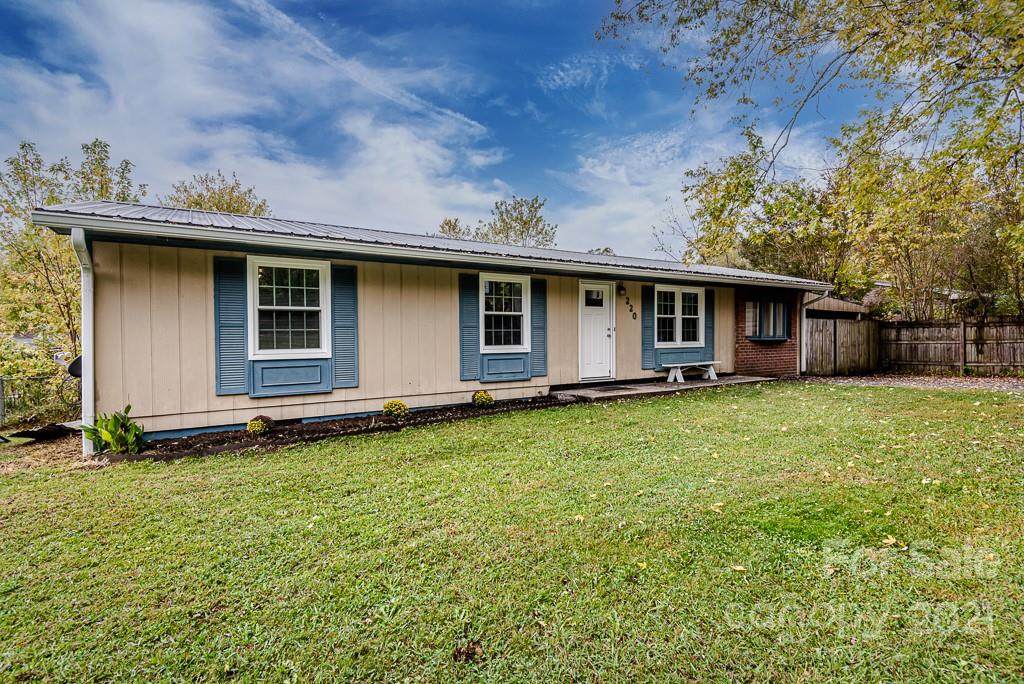 220 Yellowstone Drive - Photo 1