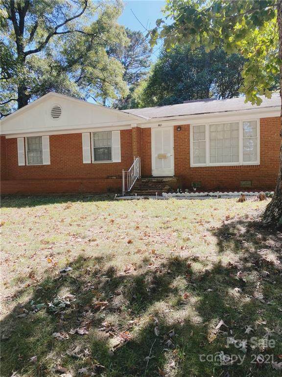 5801 Amberly Lane - Photo 1