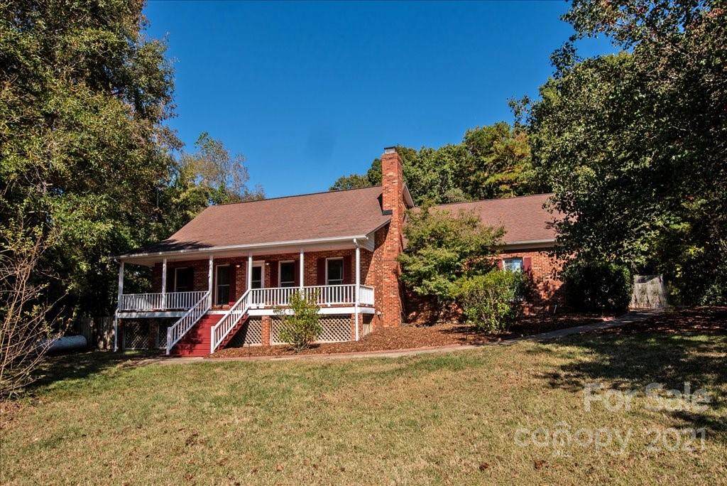 3808 Fox Run Road - Photo 1