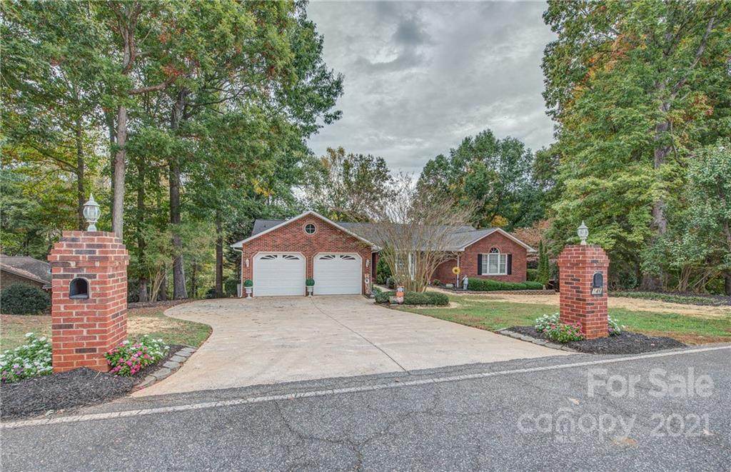 146 Kester Drive - Photo 1