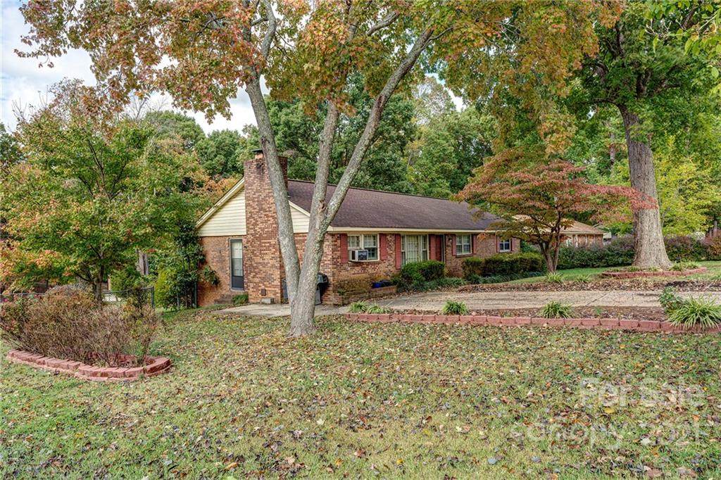 1925 Silver Creek Drive - Photo 1