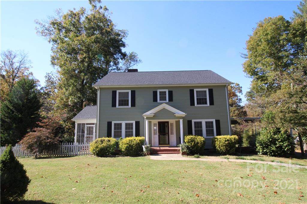 983 Salisbury Gq Avenue - Photo 1