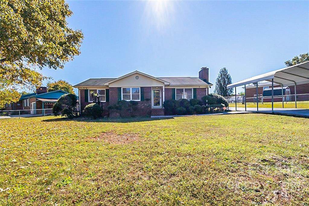 616 Lancer Court - Photo 1