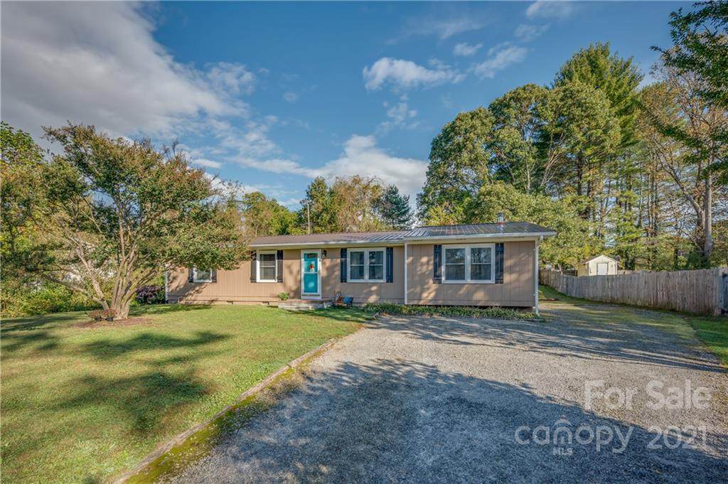 114 Robin Street - Photo 1