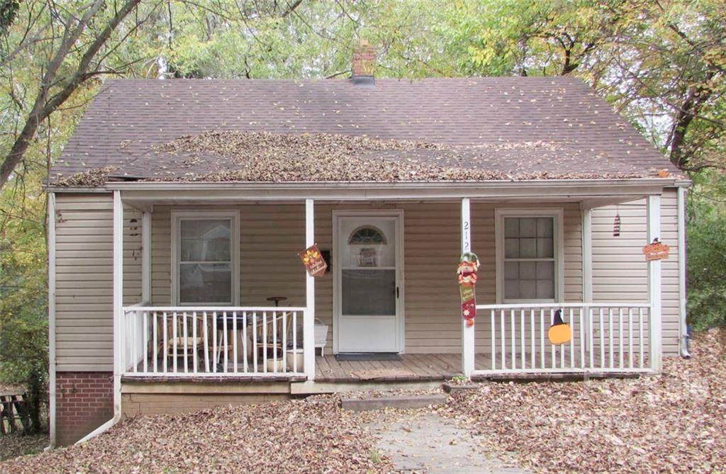 212 Henderson Street - Photo 1
