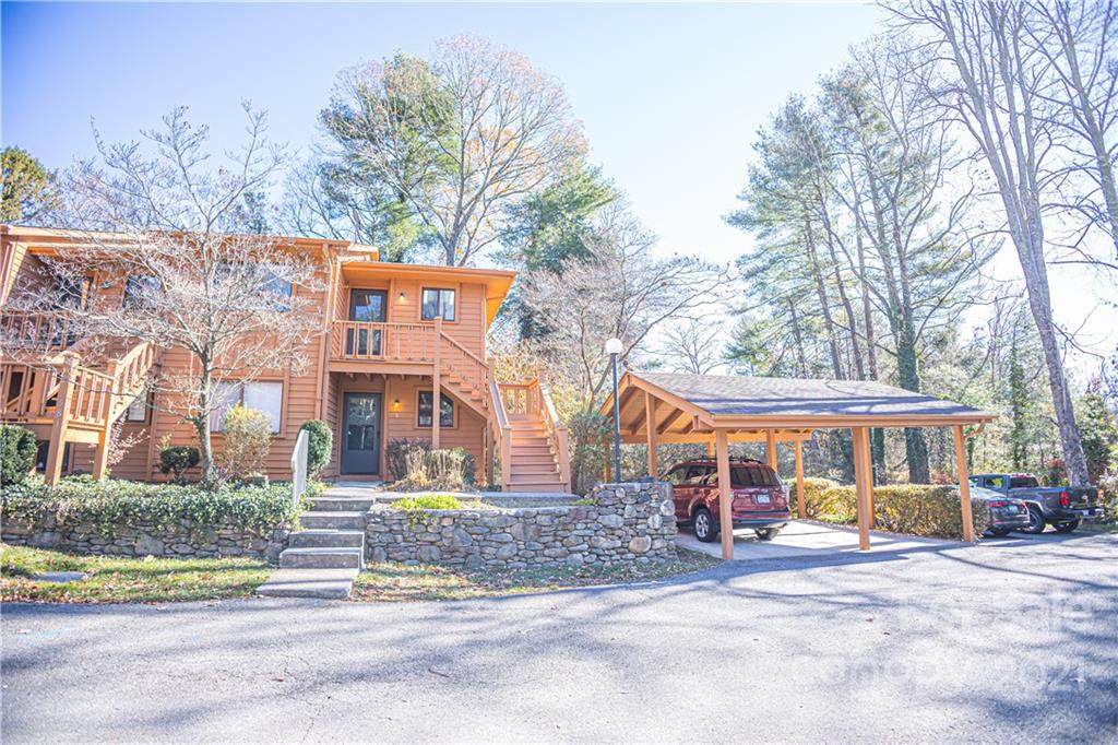 581 Courtwood Lane - Photo 1